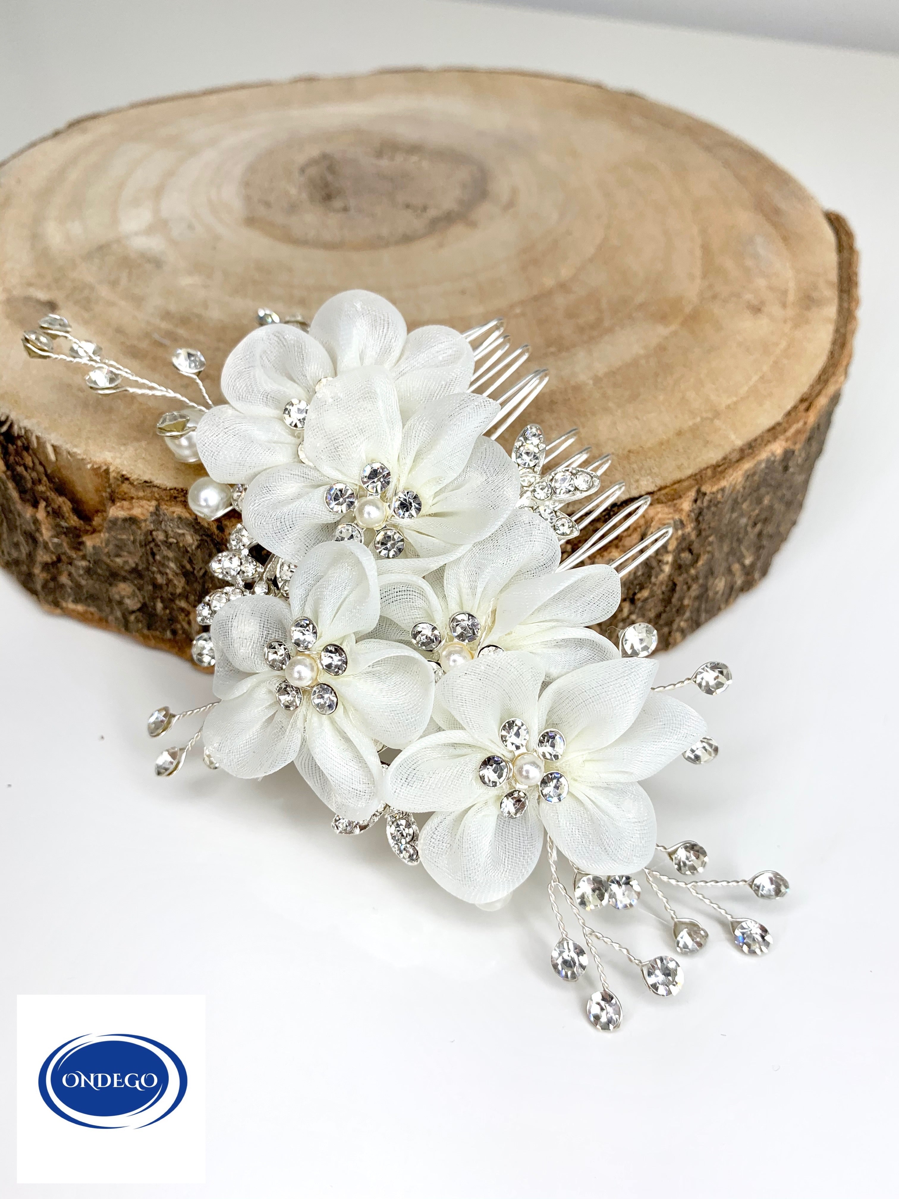 hochzeit-haarschmuck-silber-haarkamm-mit-blueten