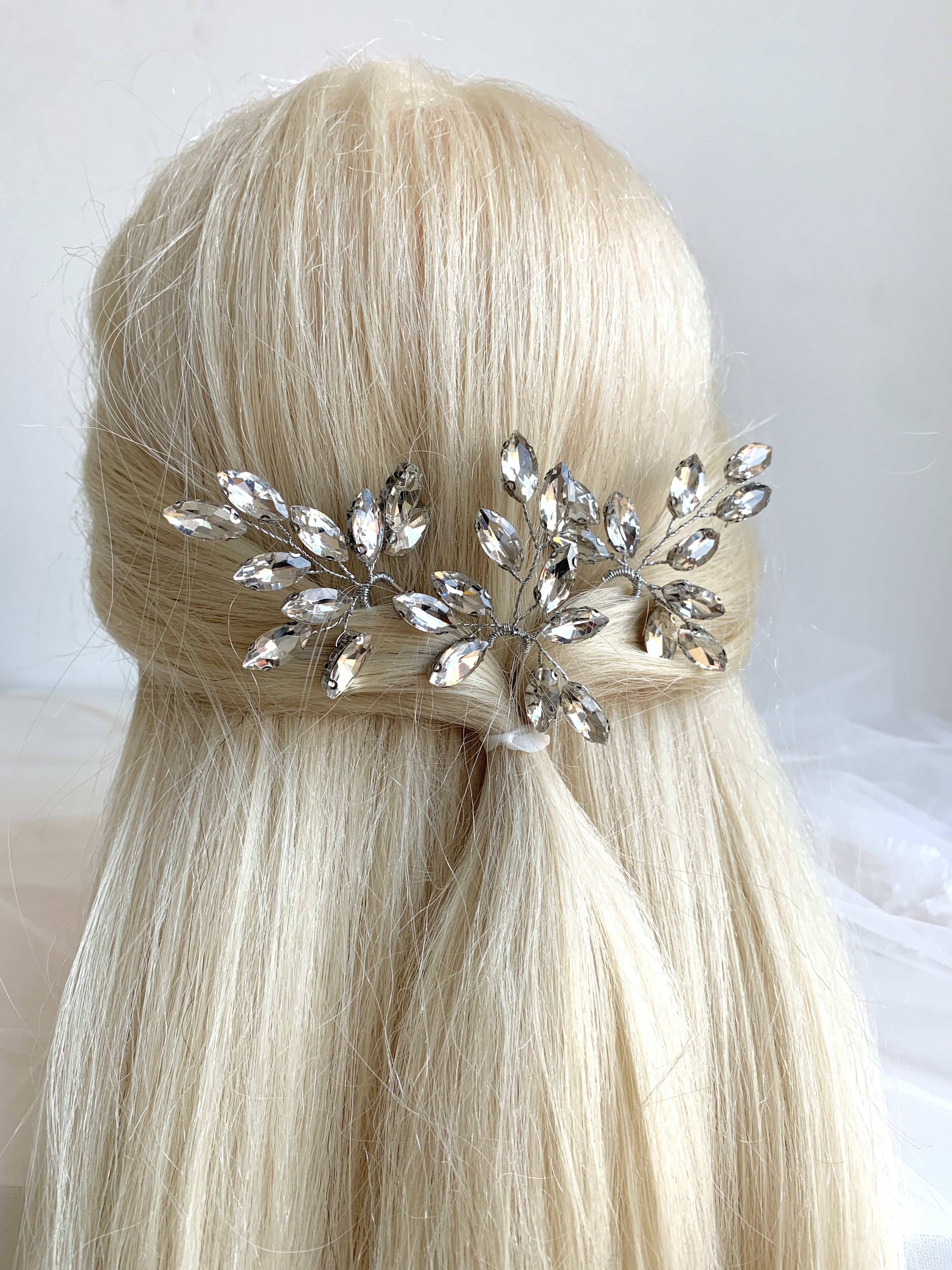 hochzeit-haarschmuck-silber-mit-kristallzweigen