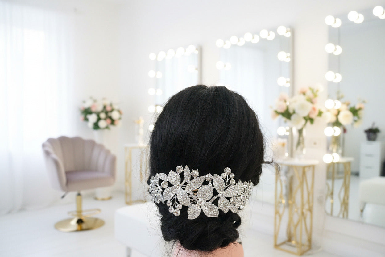 hochzeits-haarkamm-silber-strass-blatt-blumen-optik