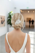 hochzeits-haarschmuck-weiss-elegant