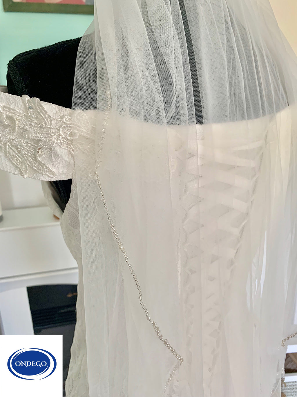 hochzeits-schleier-ivory-zuckerrand-perlen-fein-tuell