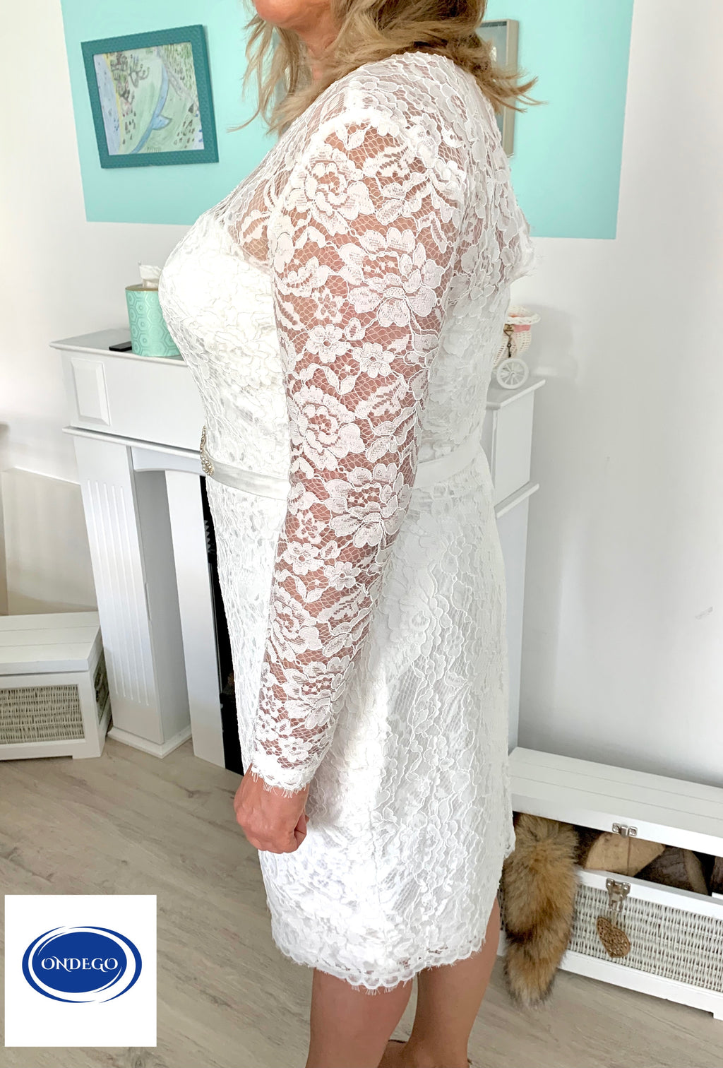 hochzeitskleid-fuer-standesamt-spitze-front