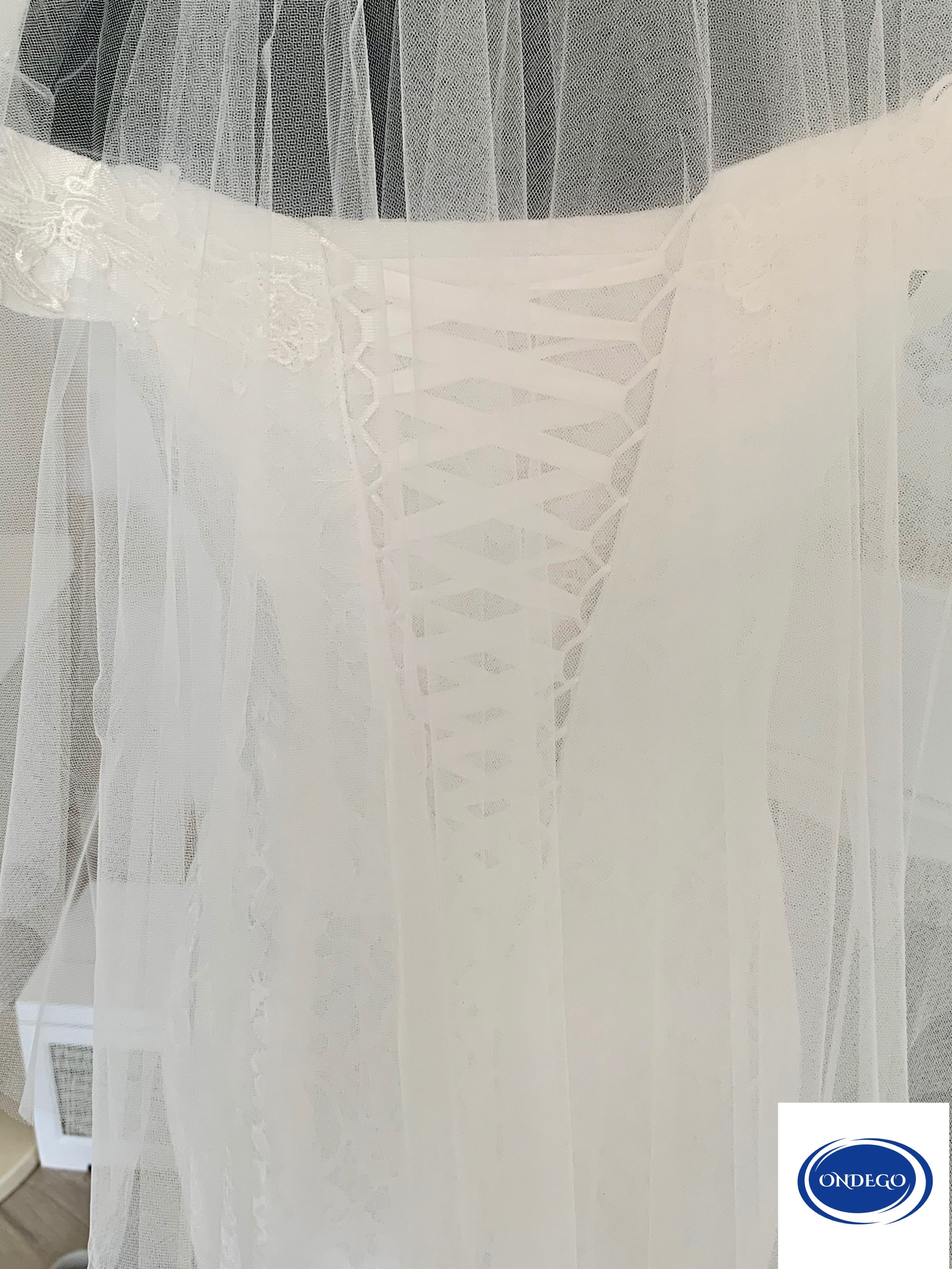 hochzeitsschleier-ivory-ruecken-outdoor