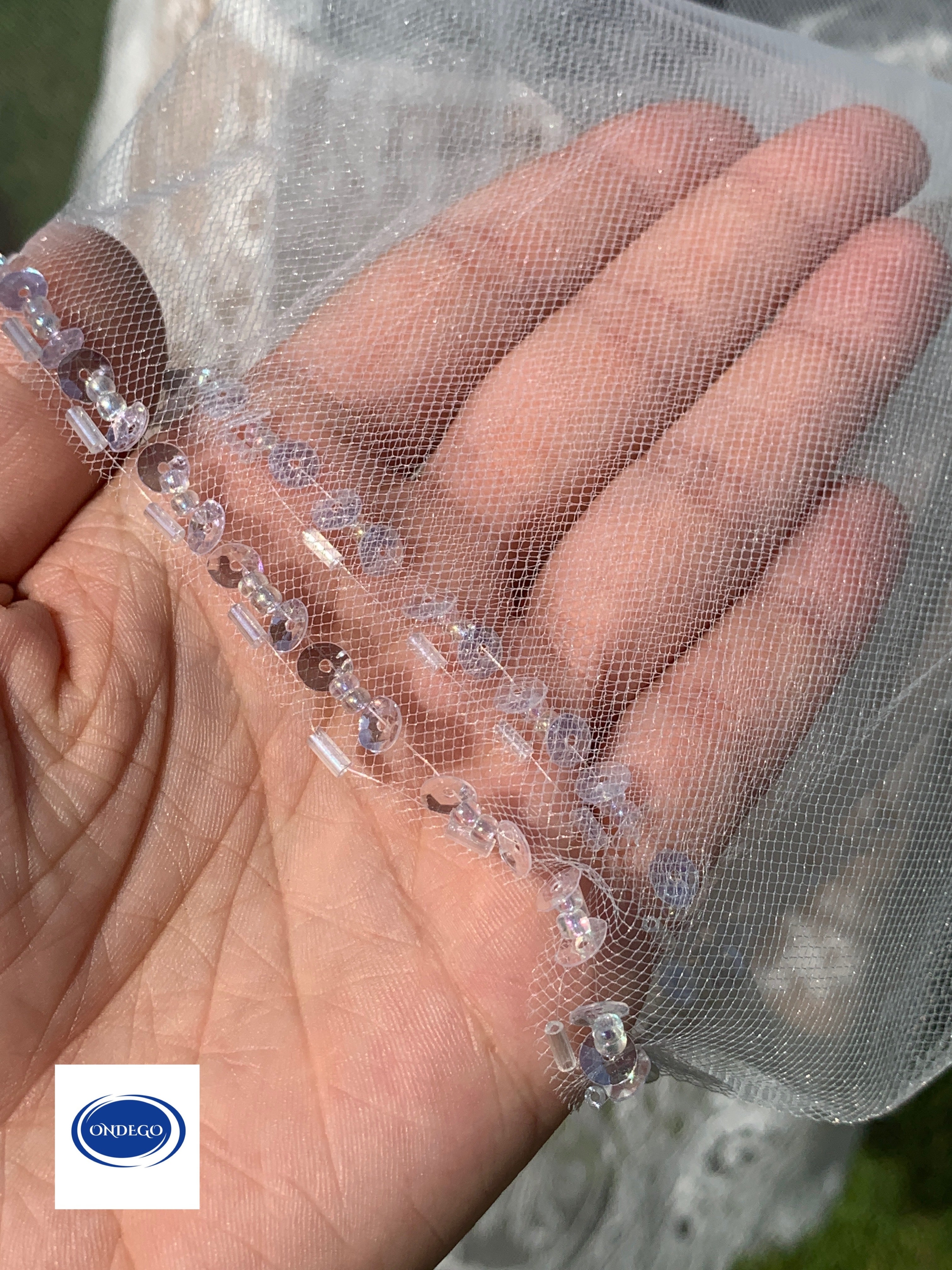 kurzer-brautschleier-ivory-mit-kristallperlen-feintuell