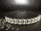 perlen-diadem-nahaufnahme-strass-details-braut-haarschmuck-hochzeit