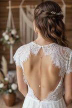 perlen-rueckenkette-mit-ohrringen-elegant