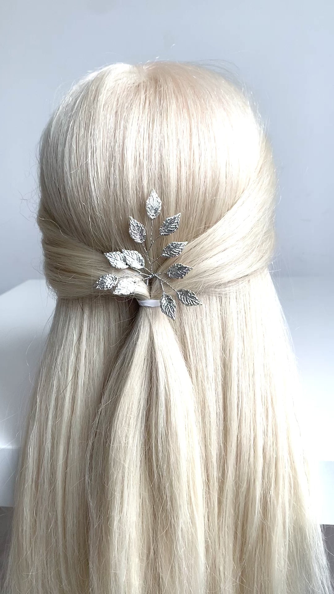 hochzeits-haarschmuck-silber-blattmotiv