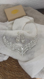 Auffälliges Schmuckset Halskette & Ohrringe Silber – glamouröser Brautschmuck | ONDEGO®