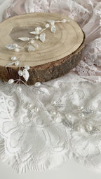 Silberner Haardraht mit Perlen & Blättern – Brautschmuck Hochzeit festlich elegant | ONDEGO®