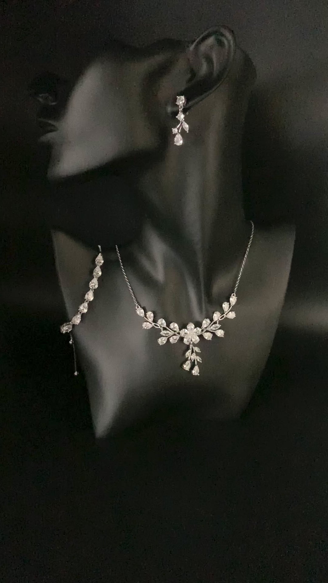 Zirkonia Blüten Schmuckset Silber – Collier, Ohrringe & Armband mit AAA+ Zirkonia | ONDEGO®