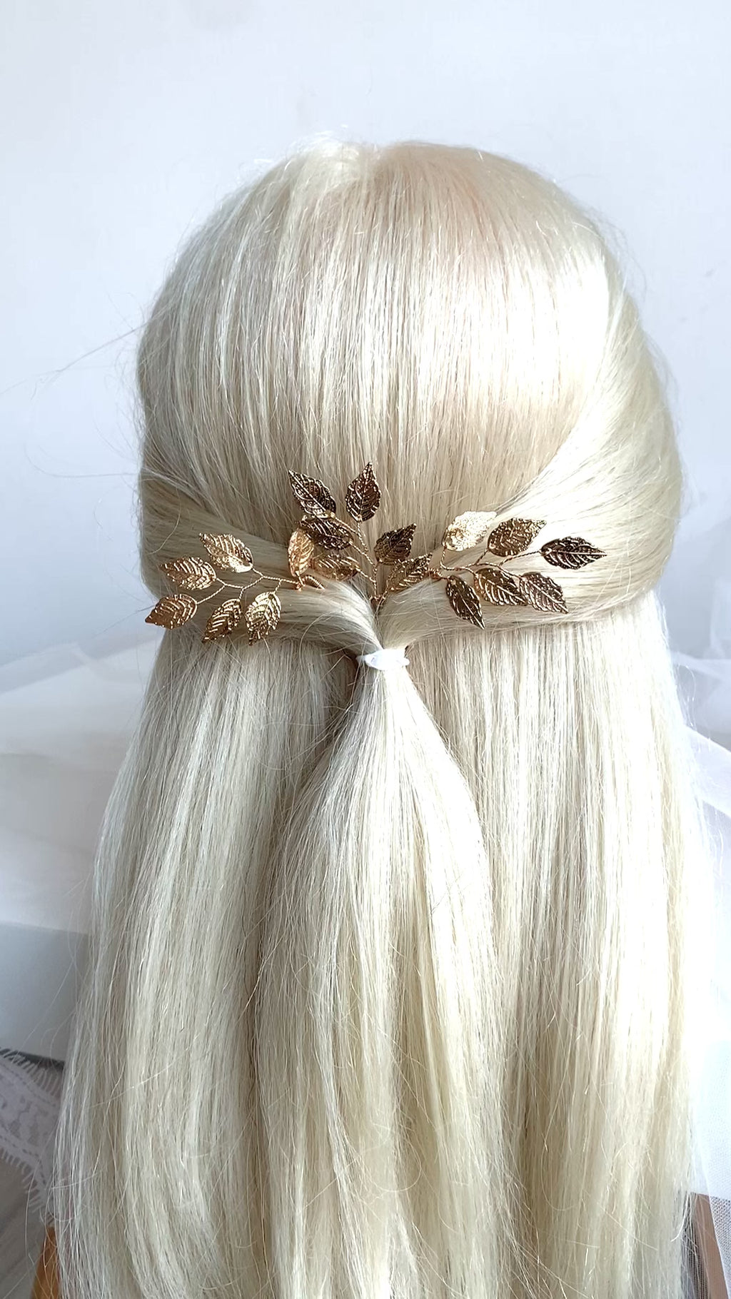 hochzeit-haarschmuck-goldenes-blatt-haarpin