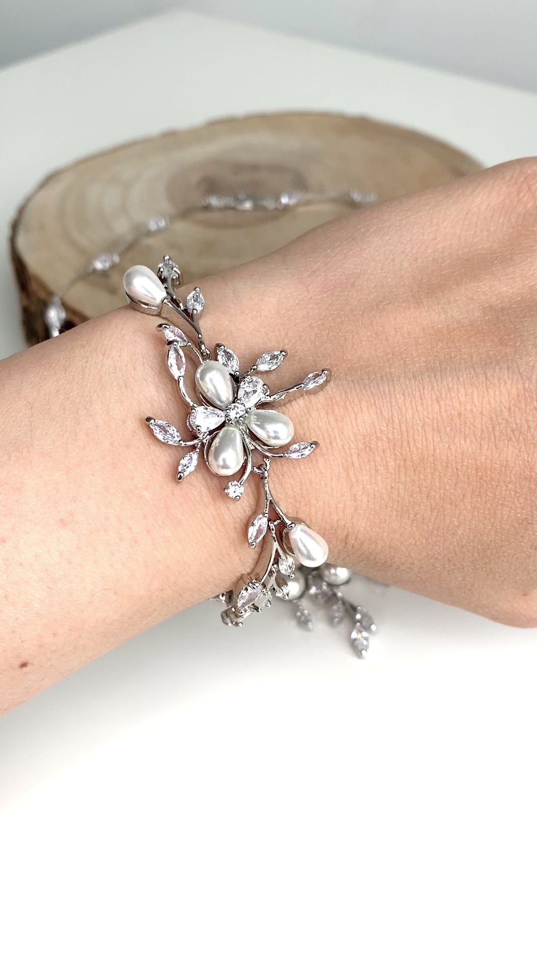collier-und-ohrringe-silber-zirkonia-perlen-brautschmuck