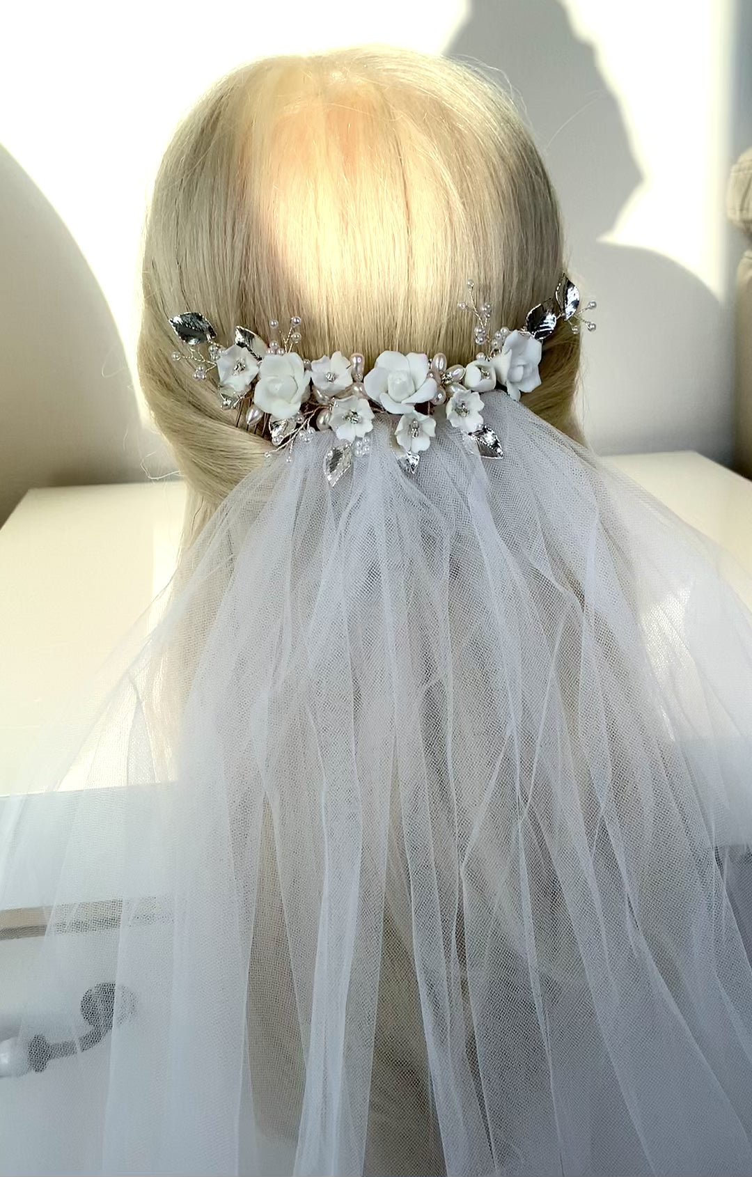 3D Silber Haarkamm – Blüten & Blätter mit Perlen und Strass | Eleganter Brauthaarschmuck | ONDEGO®