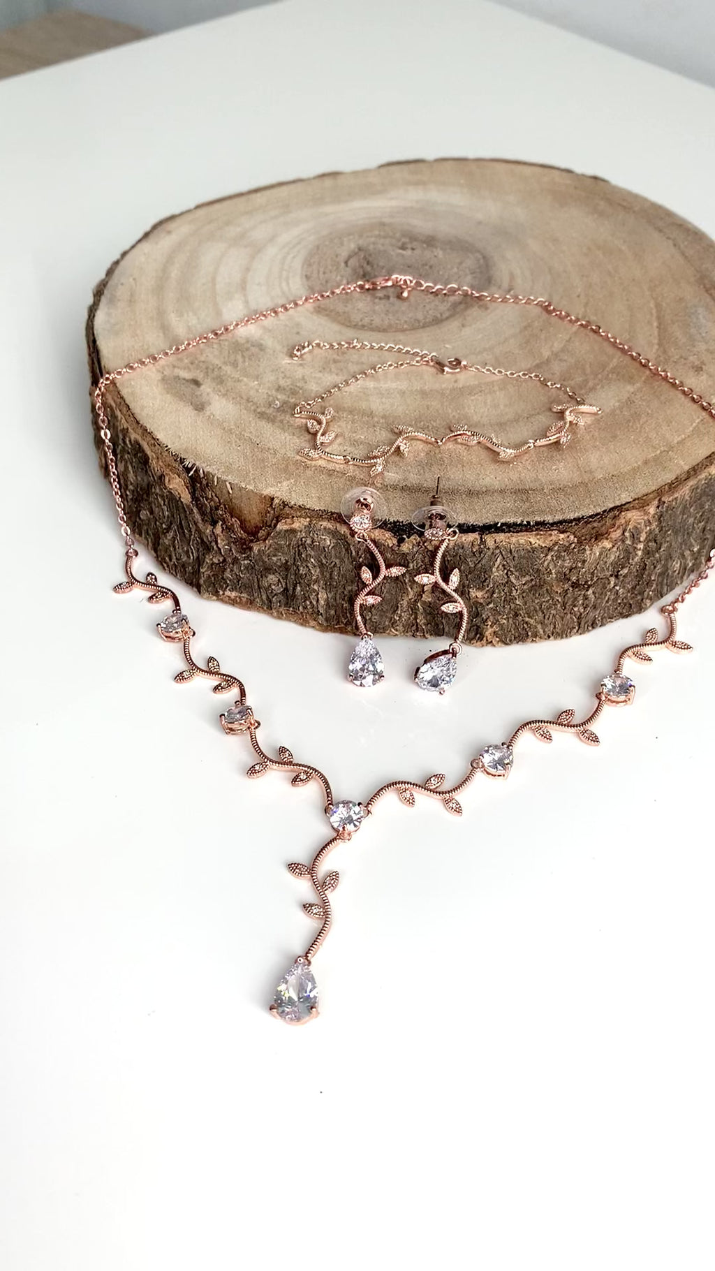 Brautschmuck Set Roségold – Zirkonia Schmuckset mit Kette & Ohrringen im Blätter-Design – Hochzeit, Braut, festliche Anlässe | ONDEGO®