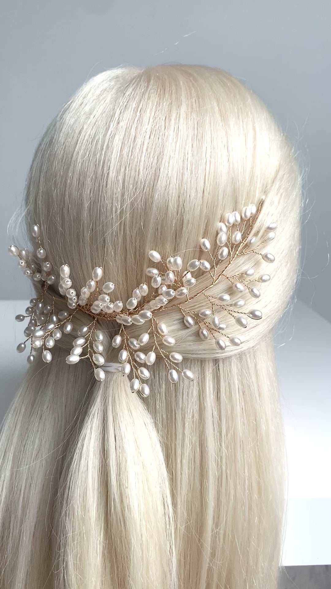 Haarkamm Aphrodite – Goldener Brautschmuck mit Ivory Perlen | ONDEGO®