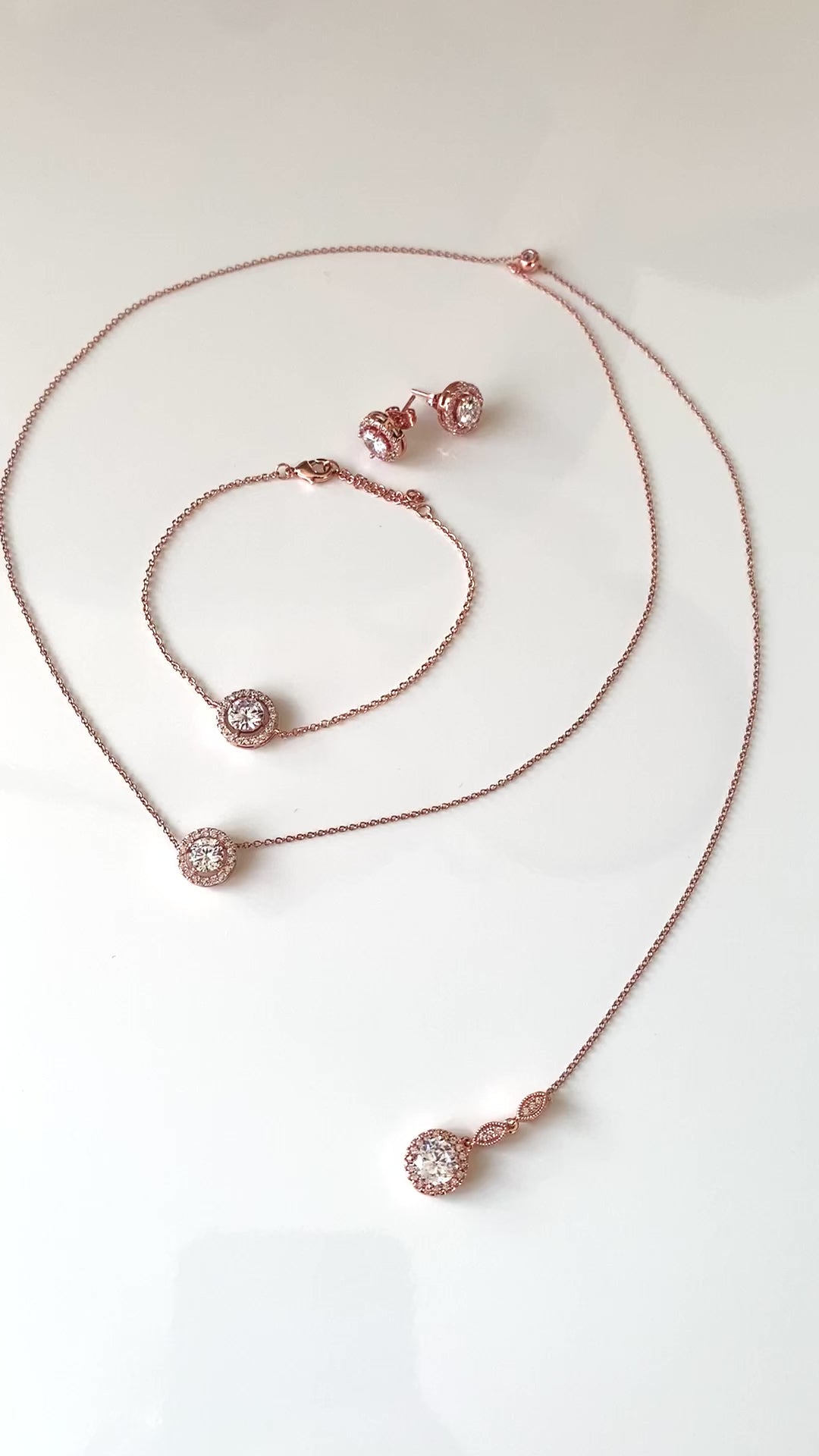 Rückenkette Schmuckset Roségold – 2in1 Halskette mit Rückenkettchen, Zirkonia, Ohrringe & Armband | Brautschmuck Hochzeit | ONDEGO®