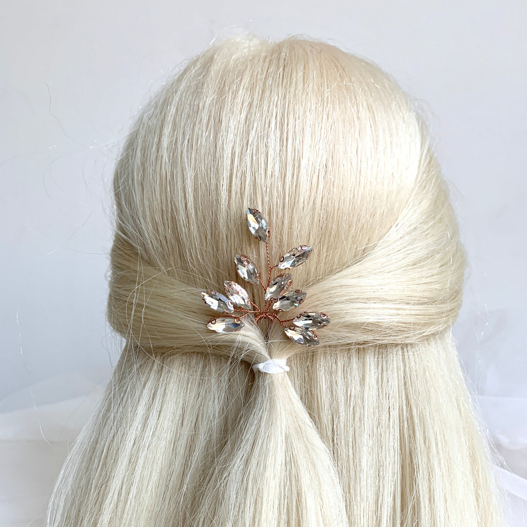 rosegold-haarnadel-mit-kristallblaettern-braut-haarschmuck
