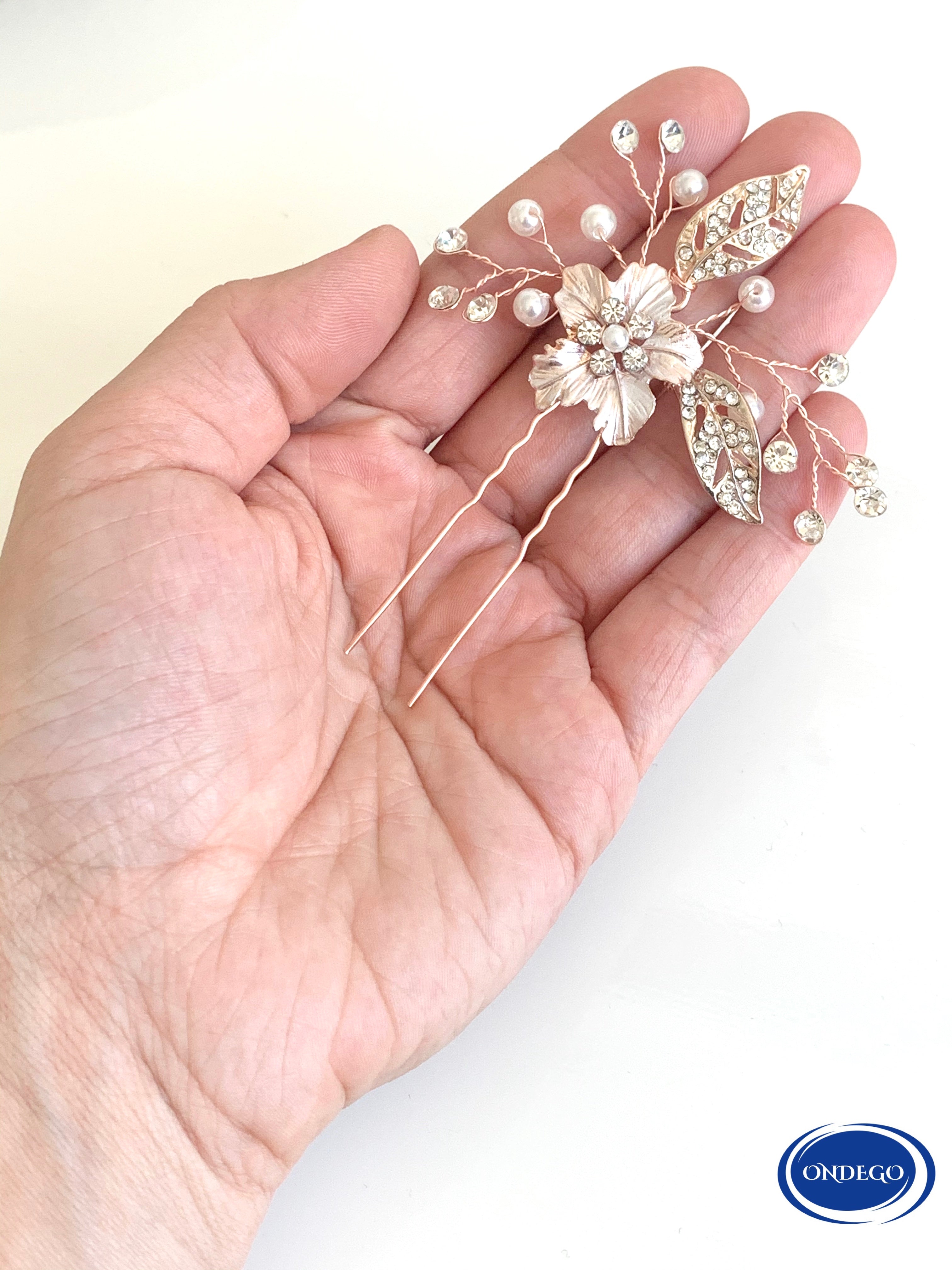 rosegoldenes-brautaccessoire-haarpin-mit-blumenmotiv