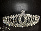 schimmerndes-hochzeitsdiadem-silber-mit-geschwungenen-strassreihen