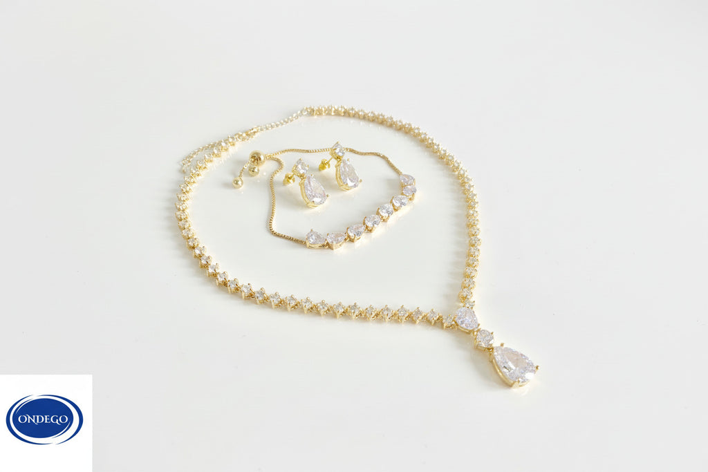 schmuckset-hochzeit-gold-halskette-armband-ohrringe