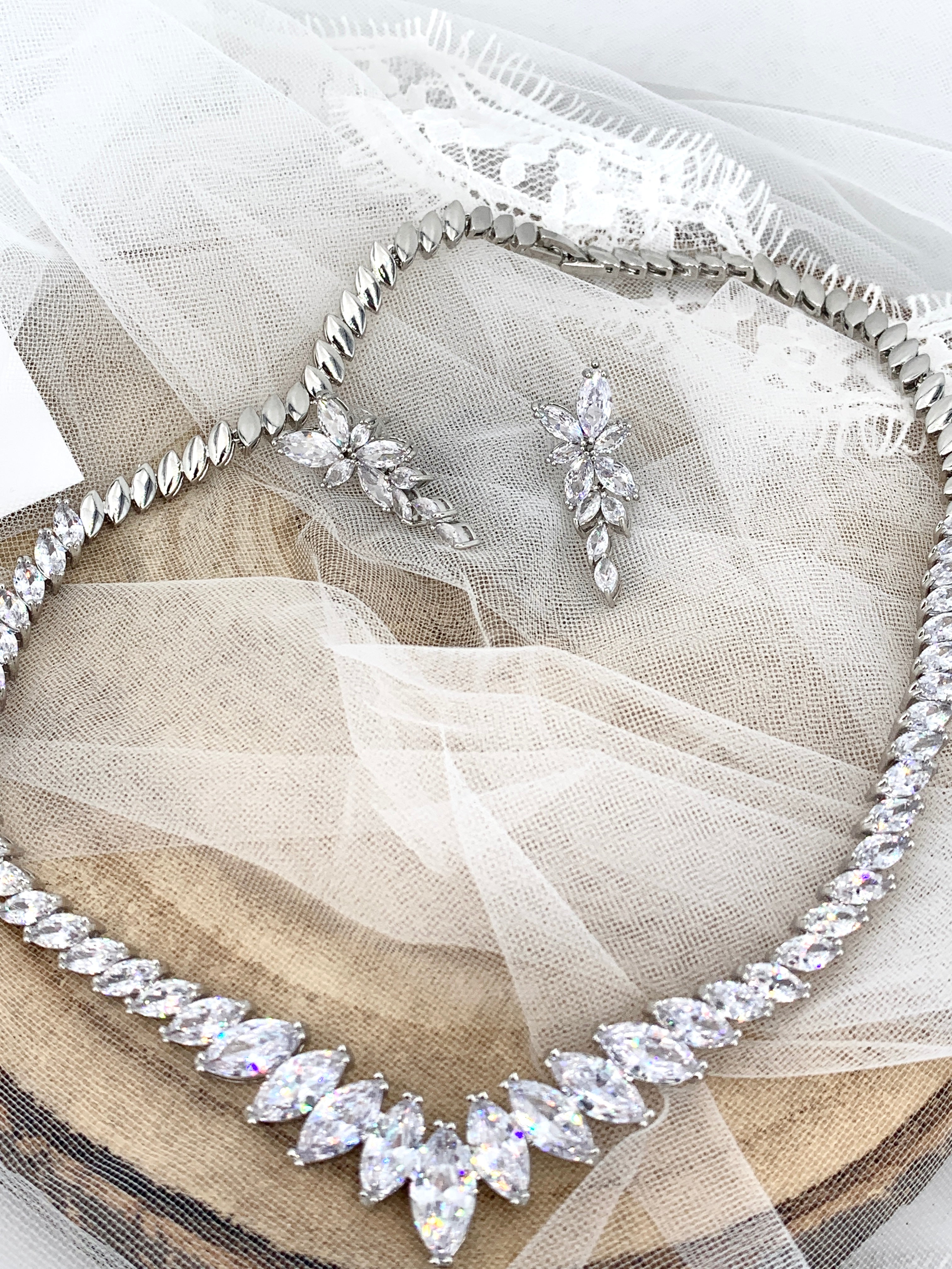 silber-collier-zirkonia-hochzeit-braut-schmuckset-funkelnde-steine