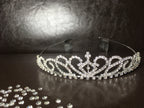 silber-diadem-mit-kamm-befestigung-und-strass-herzdesign