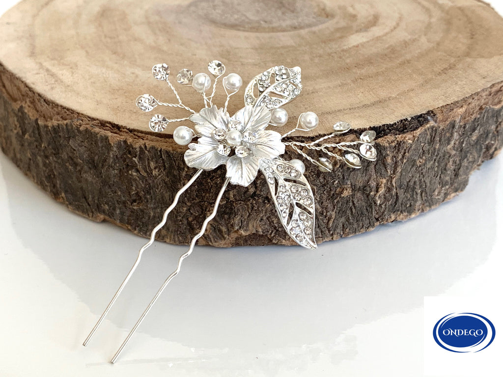 silber-haarnadel-mit-perlen-und-kristallverzierung-fuer-braut