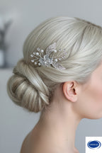 silbernes-brautaccessoire-haarpin-mit-strass-und-blattdesign