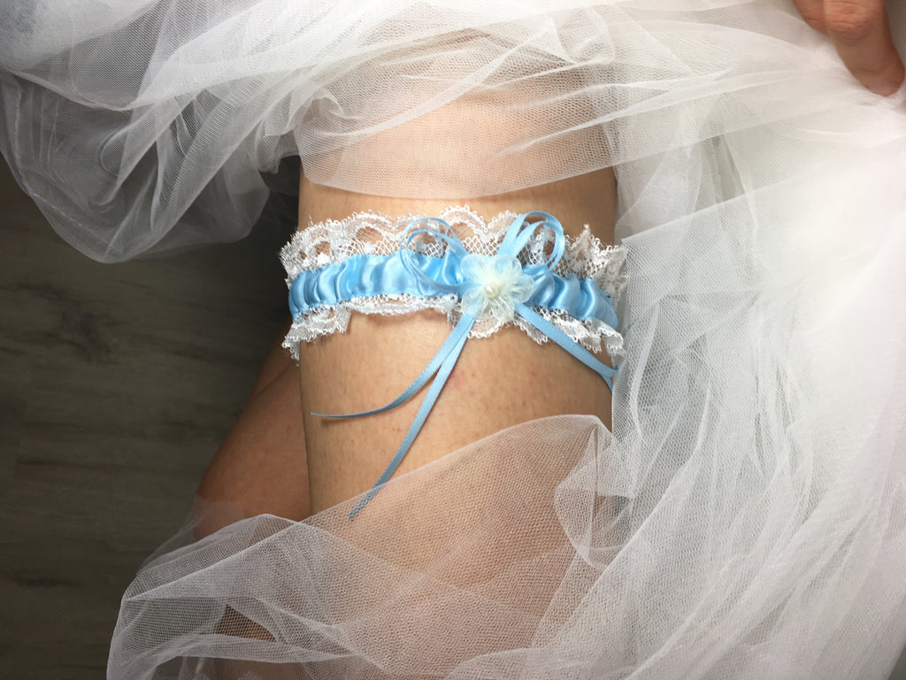 strumpfband-braut-hellblau-spitze-satinband-romantisch