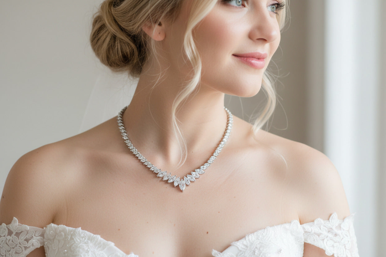 zirkonia-kette-brautschmuck-silber-hochwertiges-collier-glanzvoll