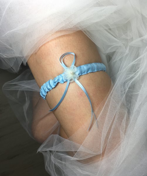 Strumpfband Spitze Hochzeit Braut hellblau dünn